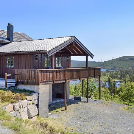 4 Bedroom Lovely In Holiday home