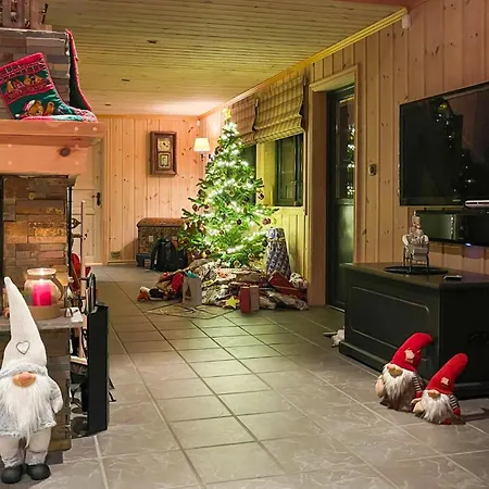 4 Bedroom Lovely In Holiday home Dalen
